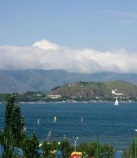 Jazero Sevan v Arménsku: hotely, čo vidieť, kde ryby chutia lepšie Kde sa nachádza jazero Sevan