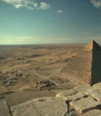 Zajímavosti o prvním divu světa - Cheopsově pyramidě Fakta o Cheopsově pyramidě jsou krátká.